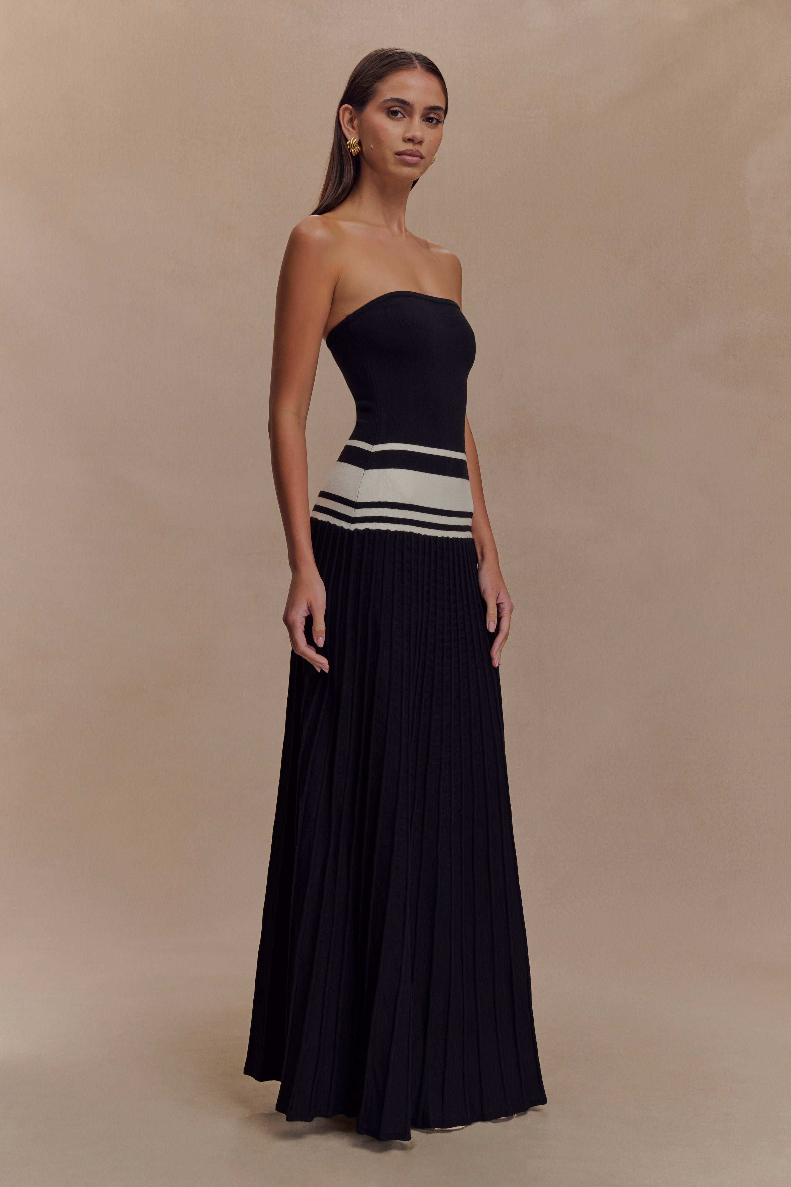 Solaris Strapless Contrast Knit Maxi Dress - Black/White